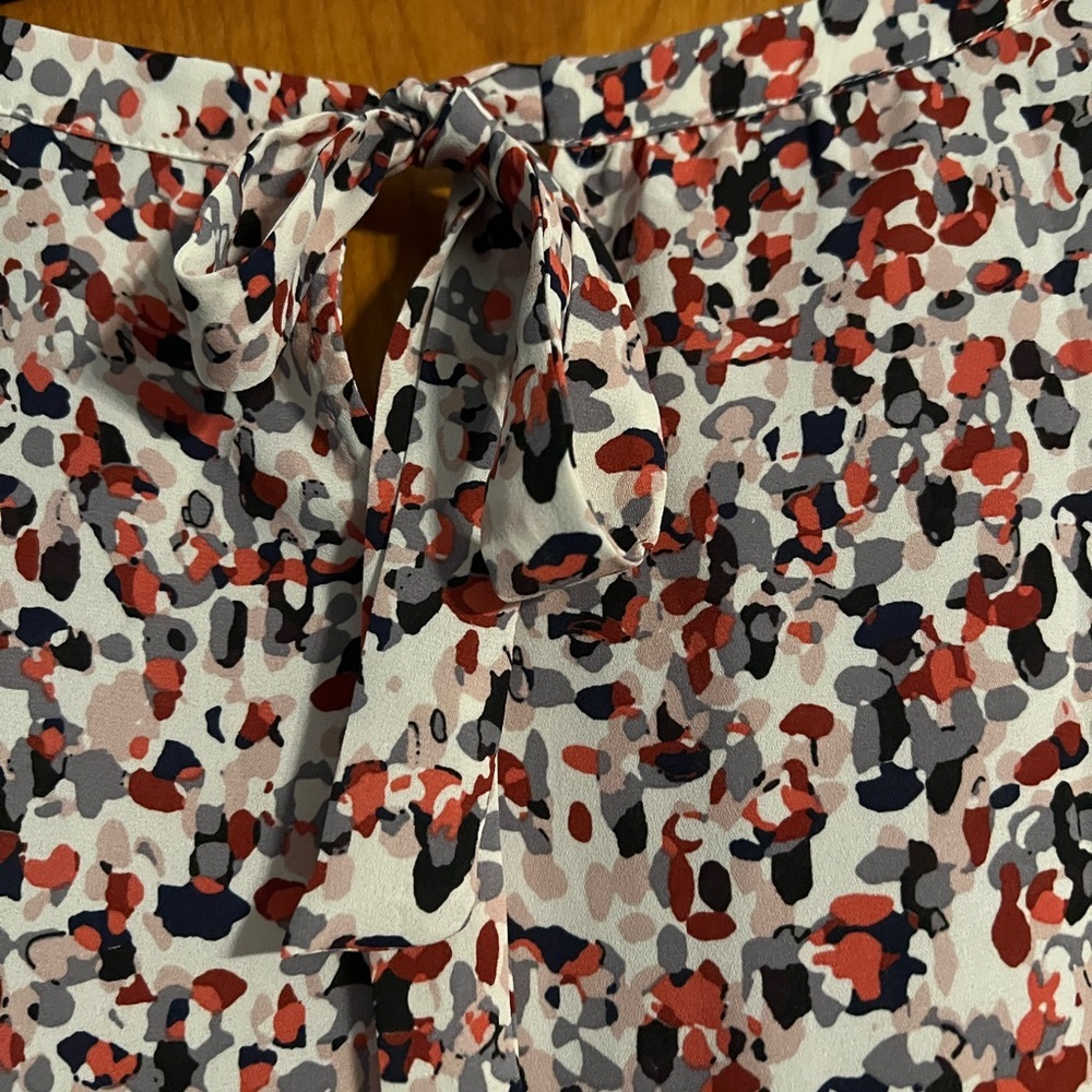 Loft Blouse Size Medium - image 3